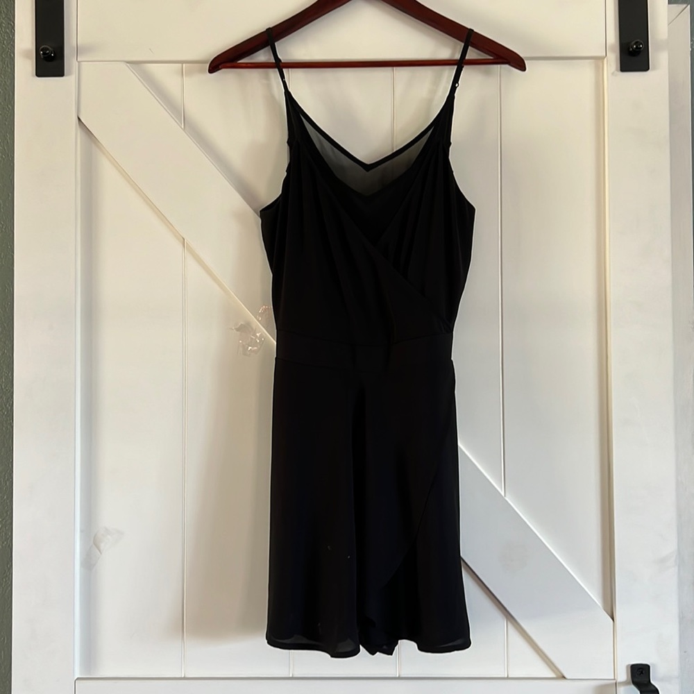 Black express romper size 6